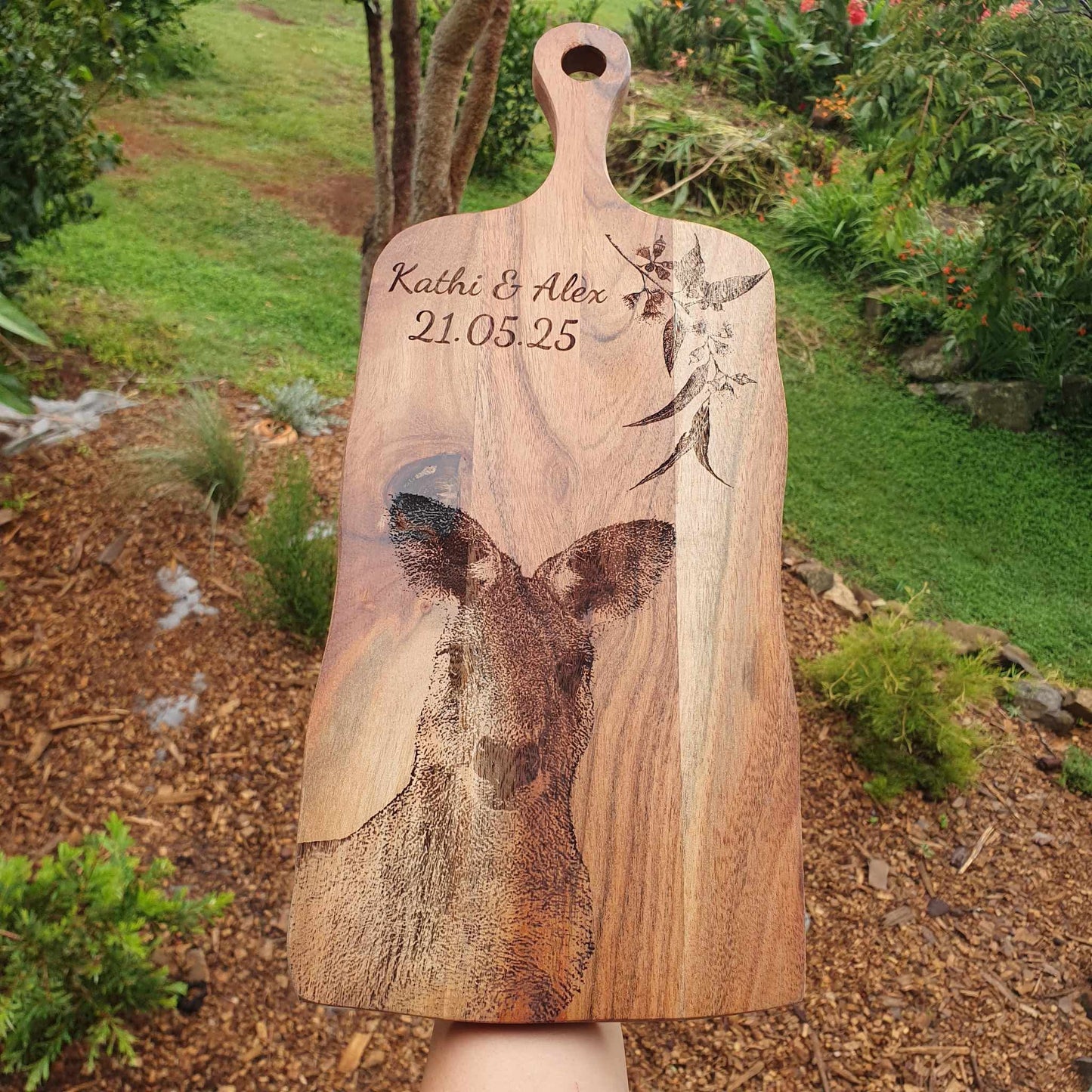 Eastern Grey Kangaroo and Eucalyptus Engraved With Personalisation Australian Native Hardwood Chopping/Cutting/Serving Paddle Board (Copy)