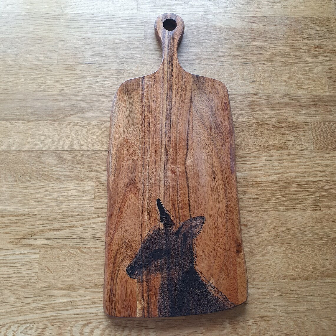 Agile Wallaby Custom Engraved Australian Native Hardwood Chopping/Cutting/Serving Paddle Board